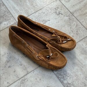 Confly Suede Women's Tan Loafers/Moccasins